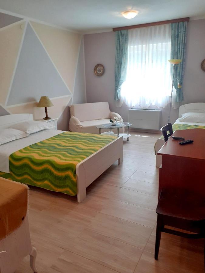 Seget  Bed And Breakfast Julia מראה חיצוני תמונה