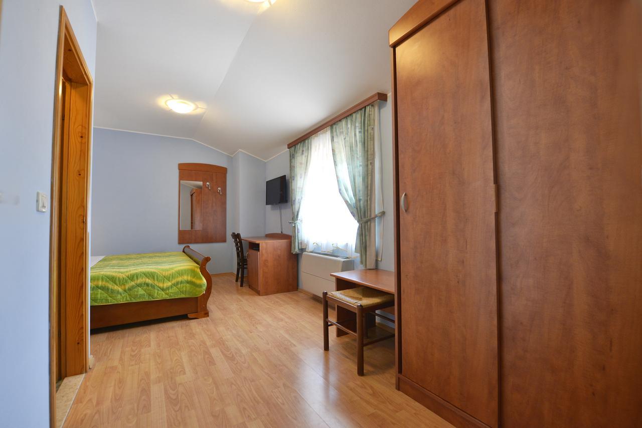 Seget  Bed And Breakfast Julia מראה חיצוני תמונה